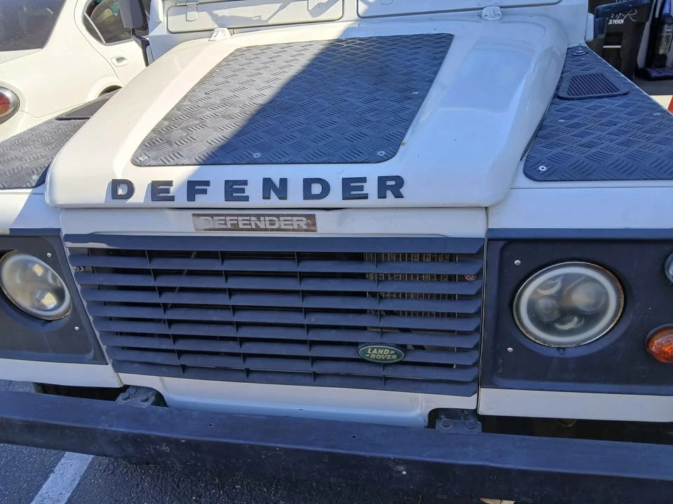 1993 Land Rover Defender 110 - Image 14 of 19