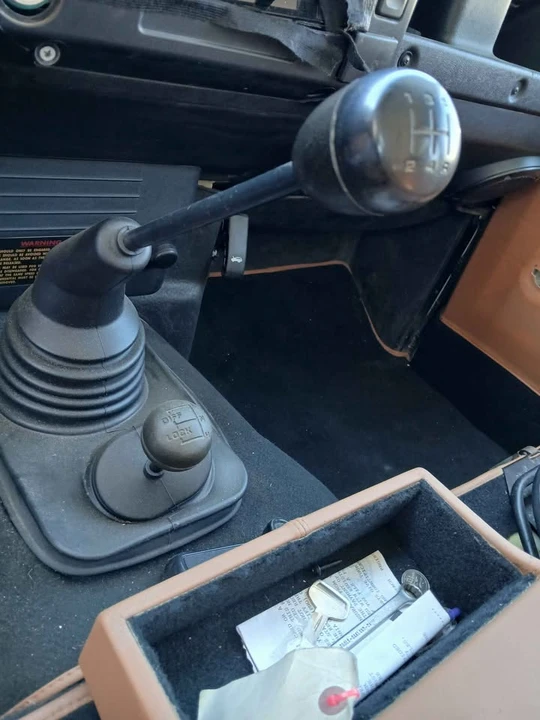 1993 Land Rover Defender 110 - Image 2 of 19