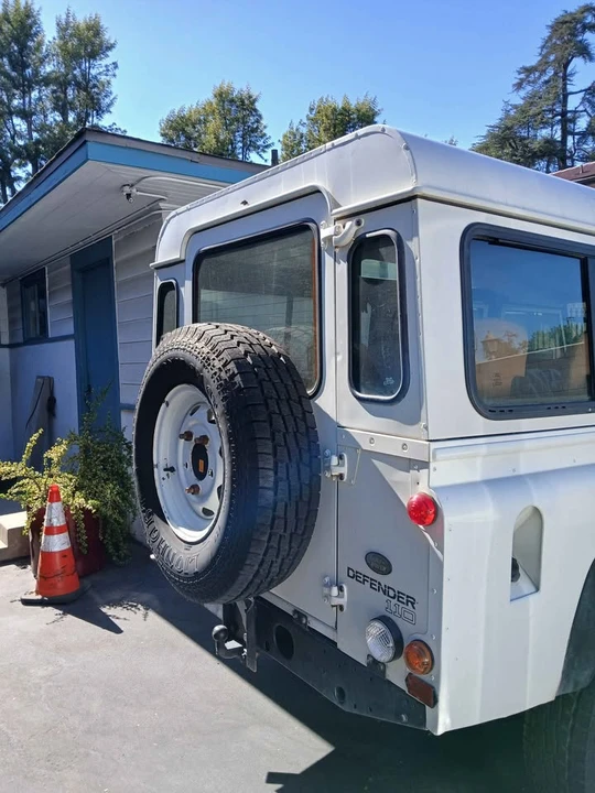 1993 Land Rover Defender 110 - Image 5 of 20