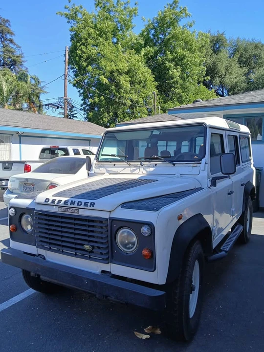 1993 Land Rover Defender 110 - Image 7 of 20