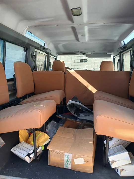 1993 Land Rover Defender 110 - Image 9 of 20