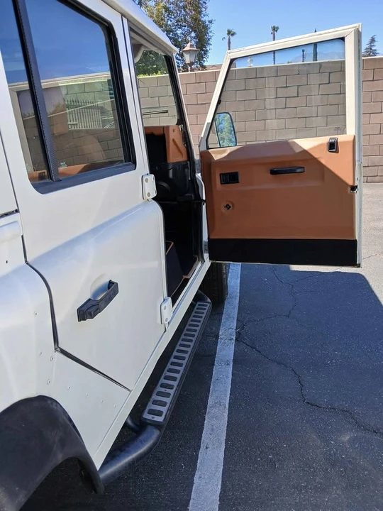 1993 Land Rover Defender 110 - Image 17 of 20