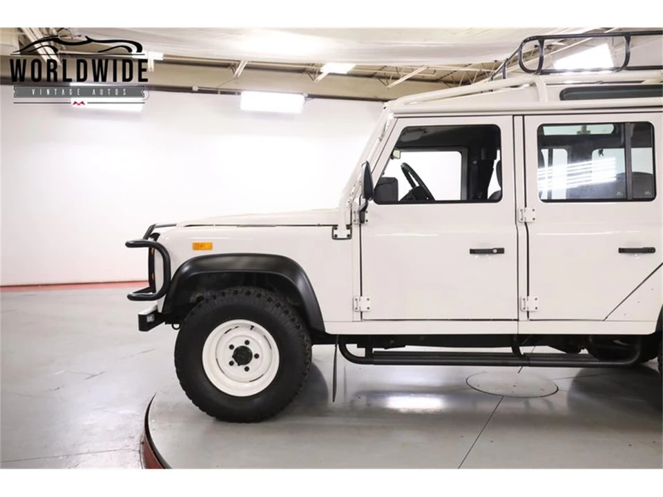 1993 Land Rover Defender 110 - Image 7 of 31