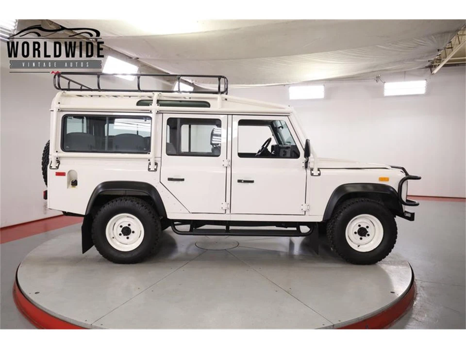1993 Land Rover Defender 110 - Image 4 of 31
