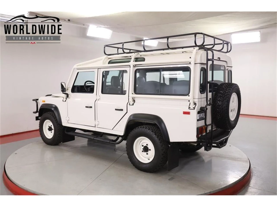 1993 Land Rover Defender 110 - Image 5 of 31