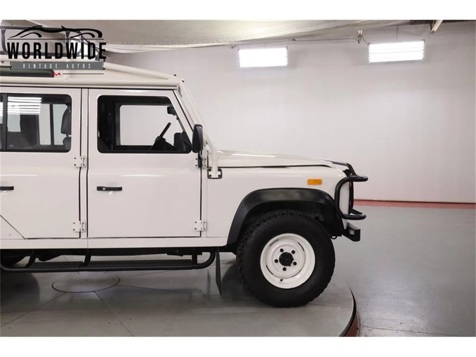 1993 Land Rover Defender 110 - Image 8 of 31