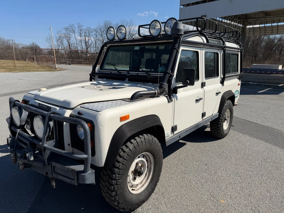 1993 Land Rover Defender 110 - Image 11 of 31