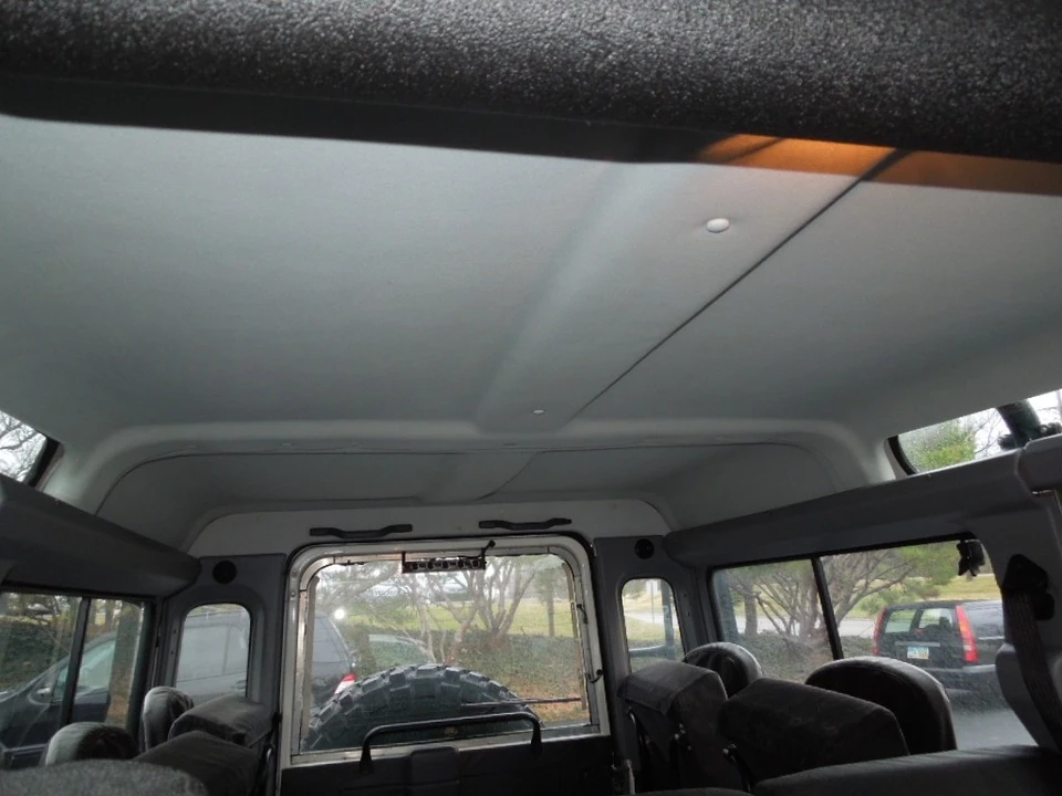 1993 Land Rover Defender 110 - Image 18 of 21