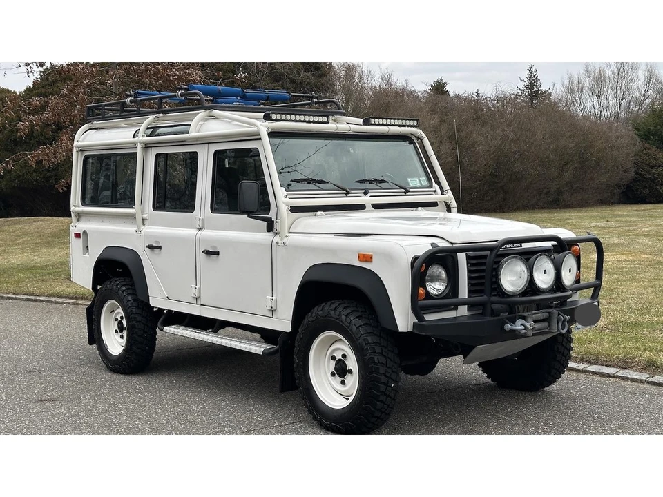 1993 Land Rover Defender 110 - Image 4 of 31