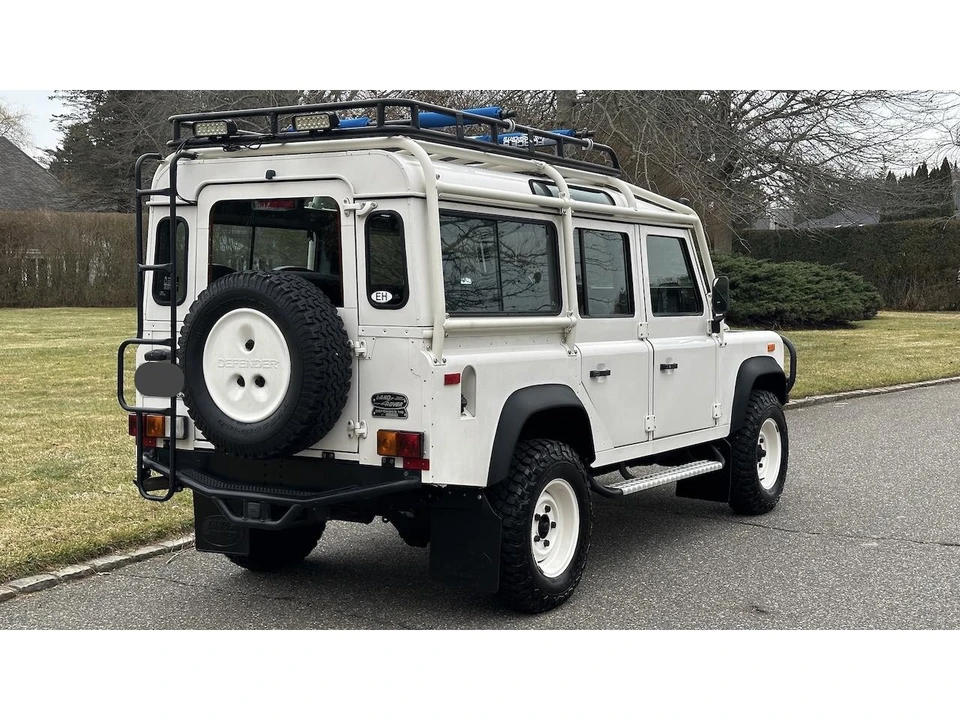 1993 Land Rover Defender 110 - Image 9 of 31