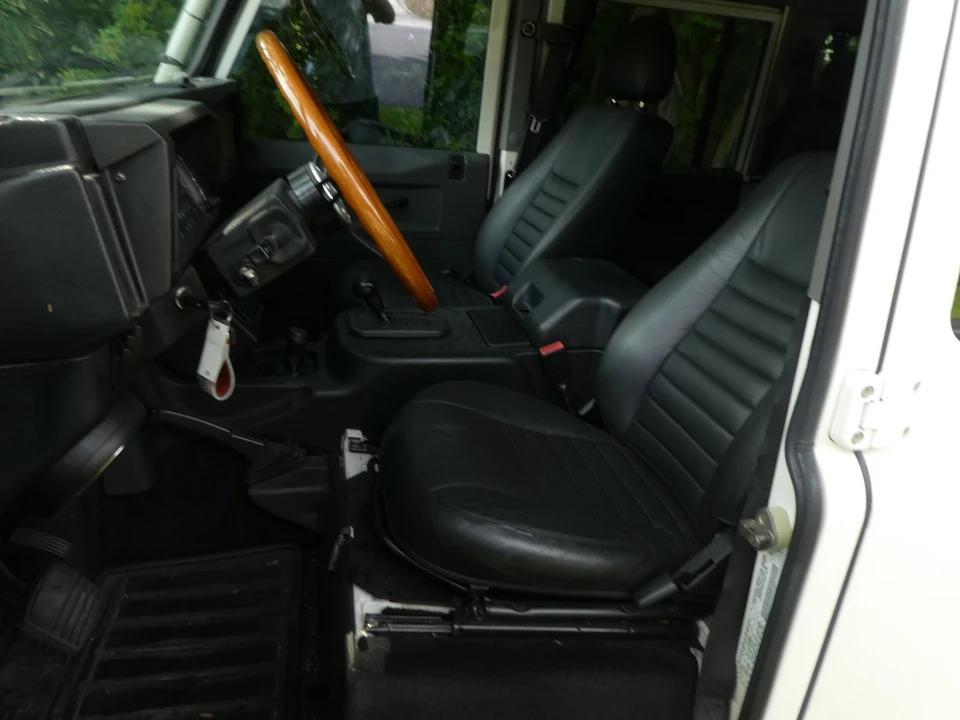1993 Land Rover Defender 110 - Image 14 of 31