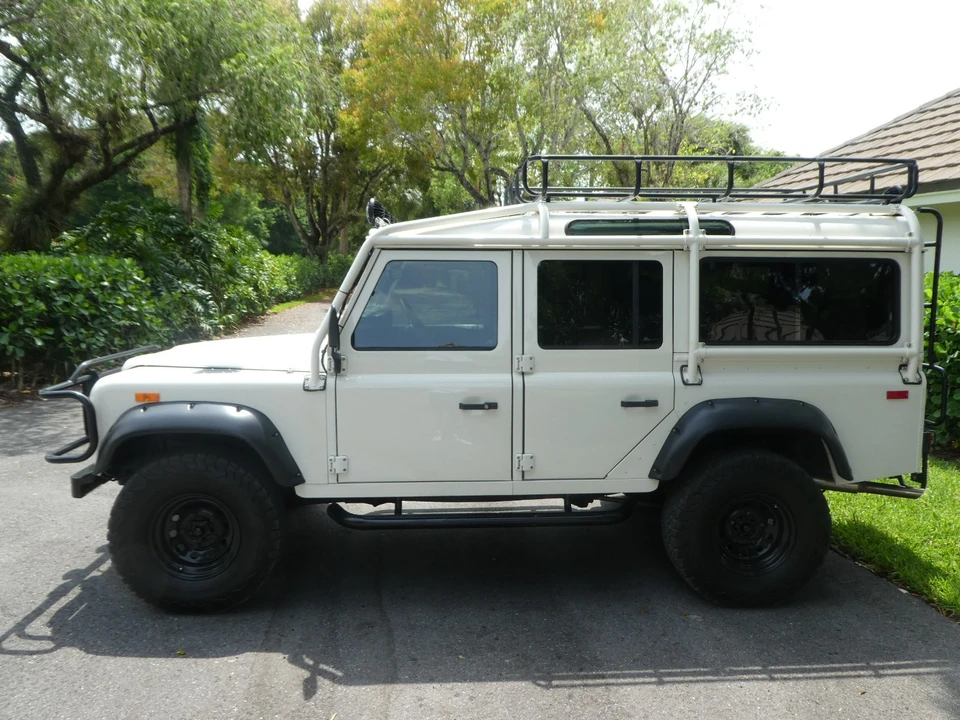 1993 Land Rover Defender 110 - Image 7 of 31