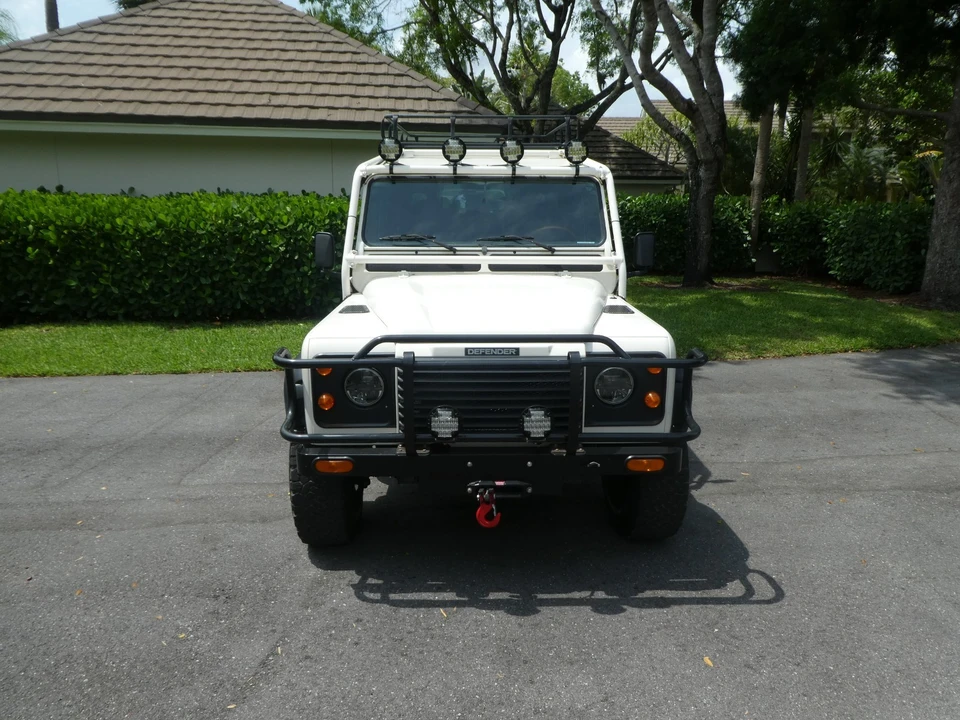 1993 Land Rover Defender 110 - Image 3 of 31