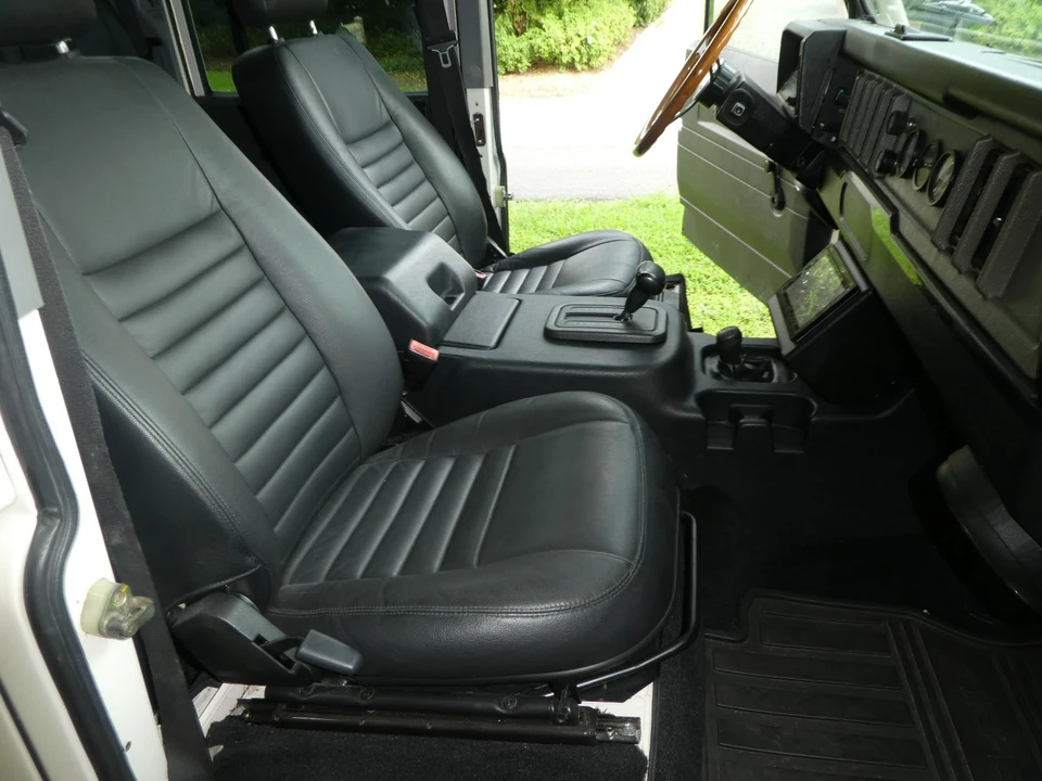 1993 Land Rover Defender 110 - Image 29 of 31
