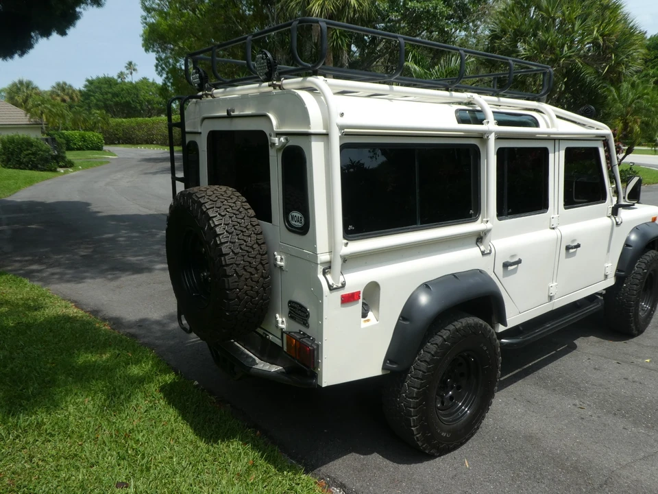 1993 Land Rover Defender 110 - Image 5 of 31