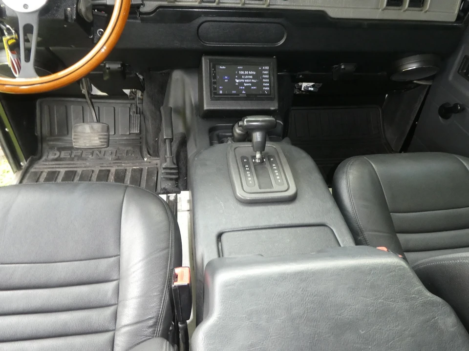 1993 Land Rover Defender 110 - Image 21 of 31