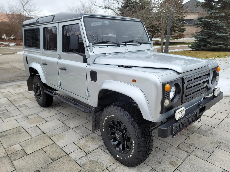 1993 Land Rover Defender 110 - Image 19 of 31