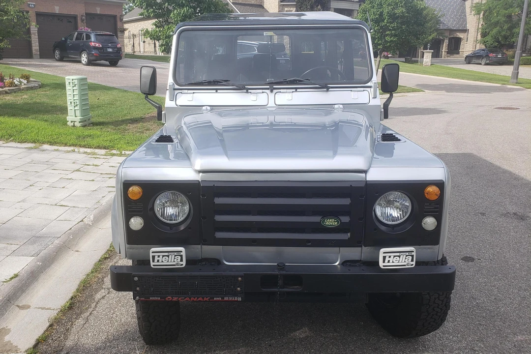 1993 Land Rover Defender 110 - Image 2 of 31