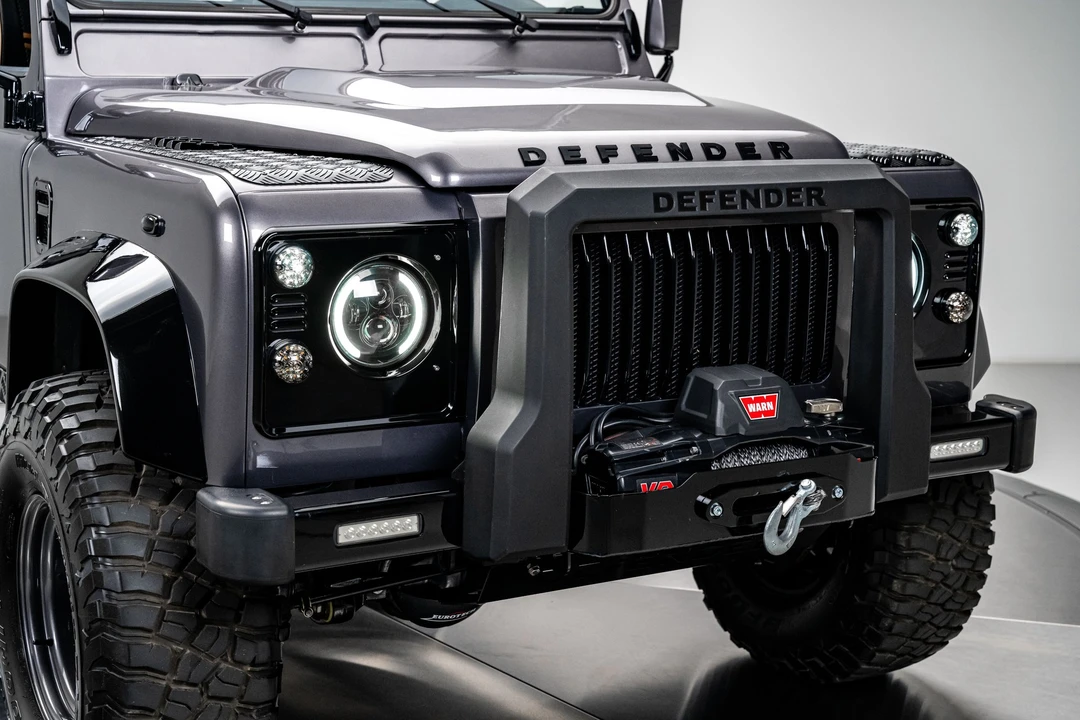 1993 Land Rover Defender 110 - Image 11 of 31