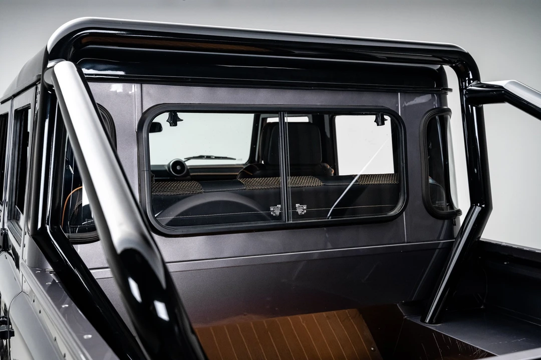 1993 Land Rover Defender 110 - Image 31 of 31
