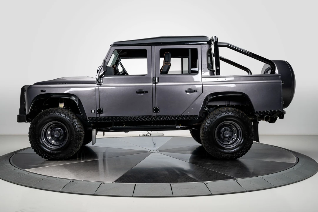 1993 Land Rover Defender 110 - Image 23 of 31