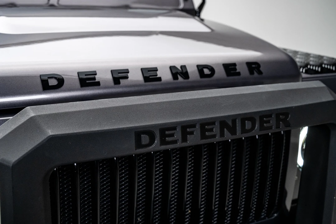 1993 Land Rover Defender 110 - Image 14 of 31