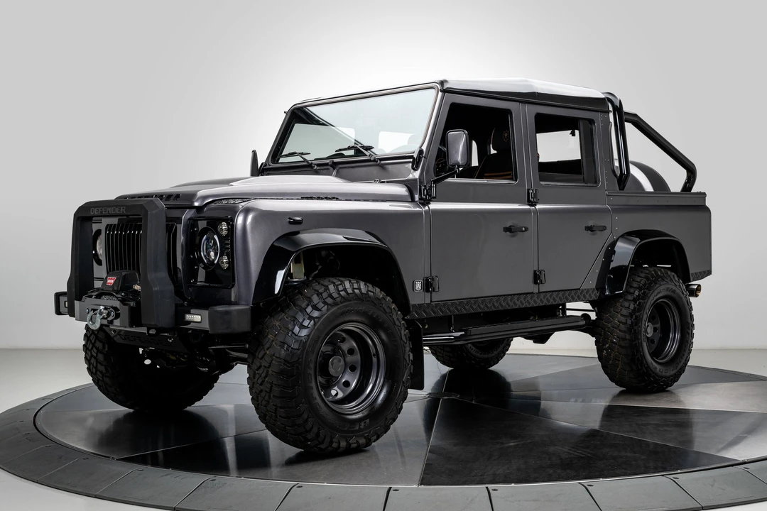 1993 Land Rover Defender 110 - Image 7 of 31