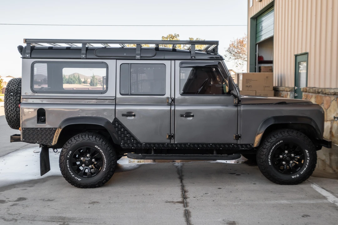 1993 Land Rover Defender 110 - Image 3 of 31