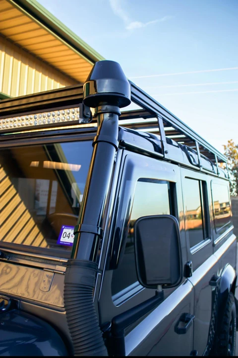 1993 Land Rover Defender 110 - Image 18 of 31