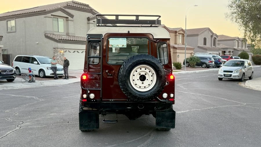 1993 Land Rover Defender 110 - Image 5 of 25