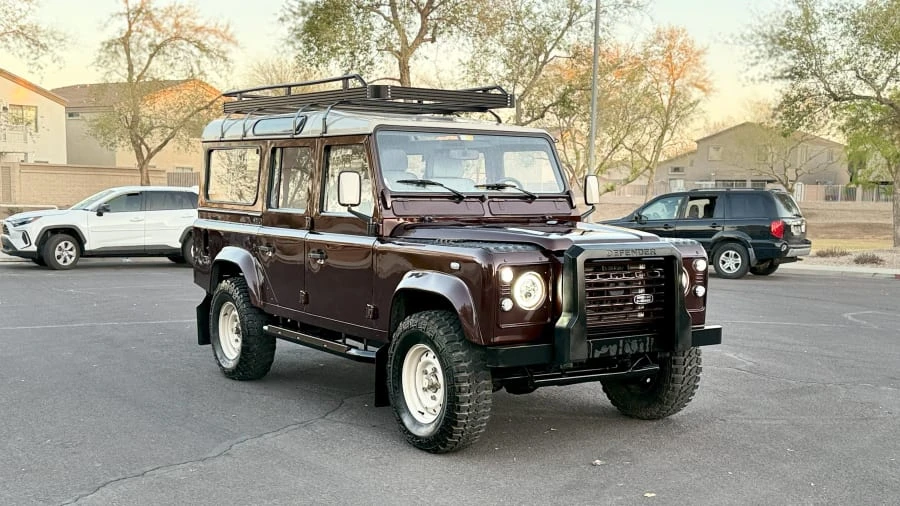1993 Land Rover Defender 110 - Image 6 of 25