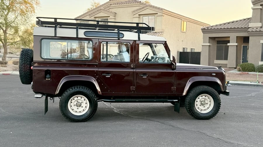 1993 Land Rover Defender 110 - Image 8 of 25
