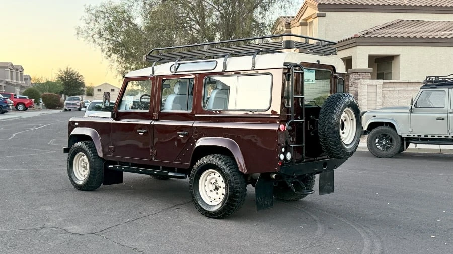 1993 Land Rover Defender 110 - Image 7 of 25