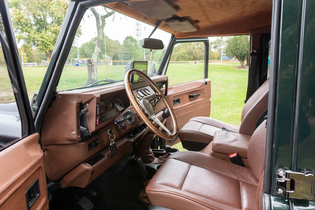 1993 Land Rover Defender 110 - Image 4 of 9