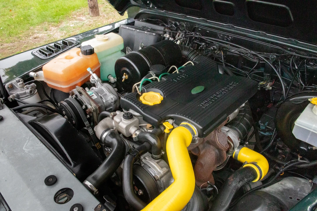 1993 Land Rover Defender 110 - Image 6 of 9