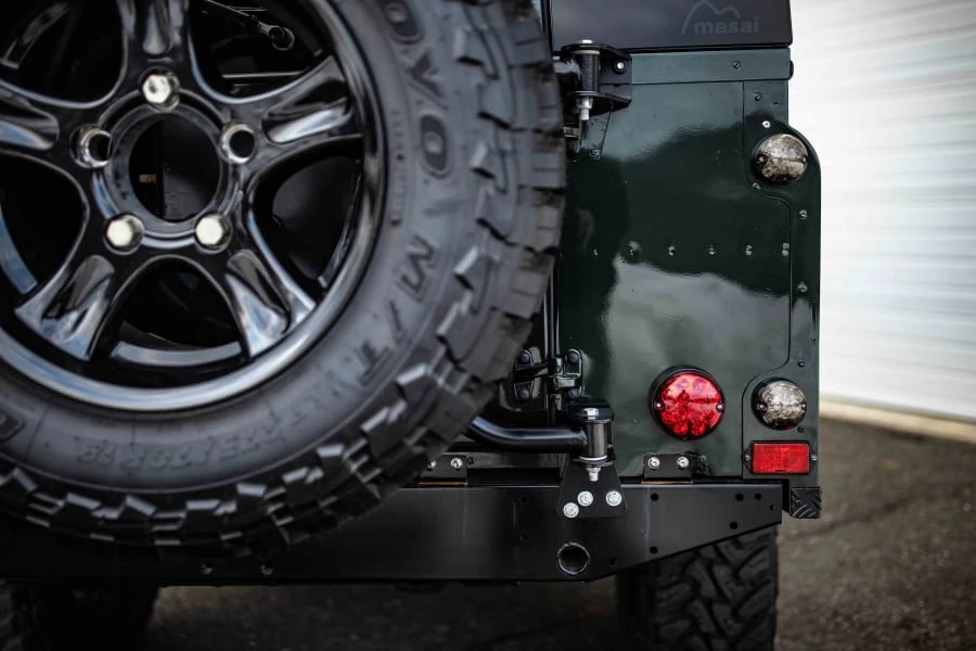1993 Land Rover Defender 110 - Image 19 of 31