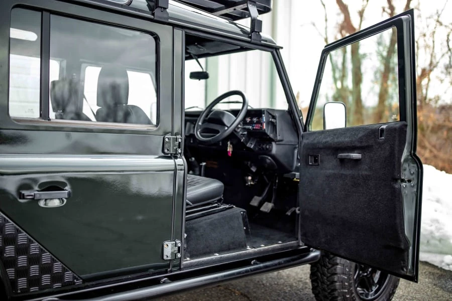 1993 Land Rover Defender 110 - Image 23 of 31