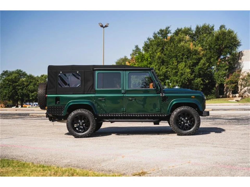 1993 Land Rover Defender 110 - Image 6 of 31