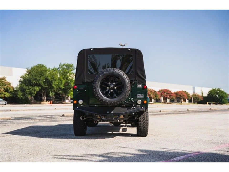 1993 Land Rover Defender 110 - Image 16 of 31