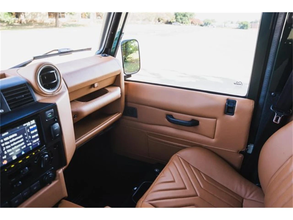 1993 Land Rover Defender 110 - Image 29 of 31