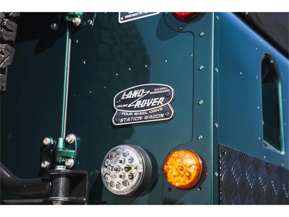 1993 Land Rover Defender 110 - Image 13 of 31