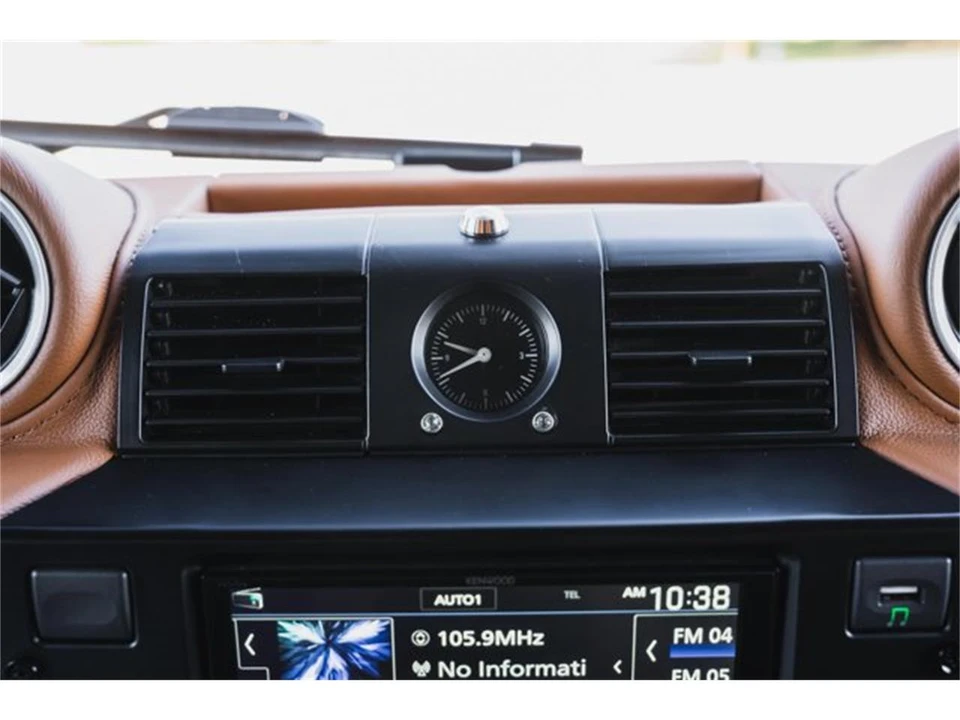 1993 Land Rover Defender 110 - Image 28 of 31