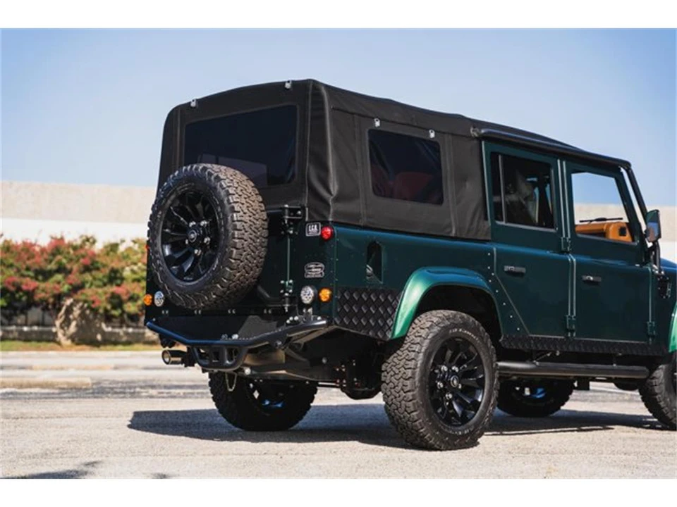 1993 Land Rover Defender 110 - Image 14 of 31