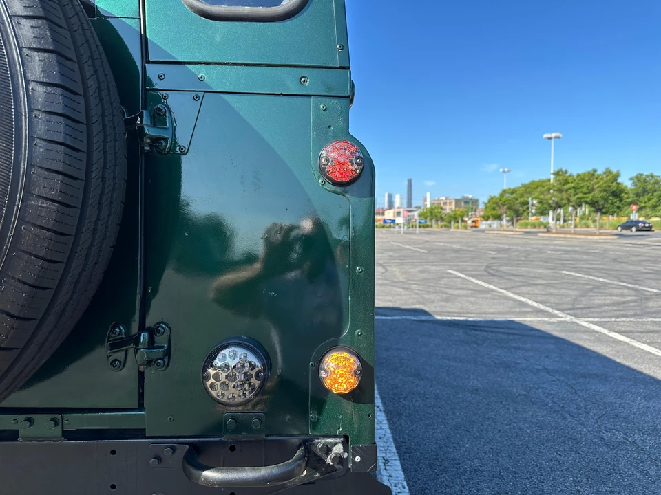 1993 Land Rover Defender 110 - Image 23 of 31
