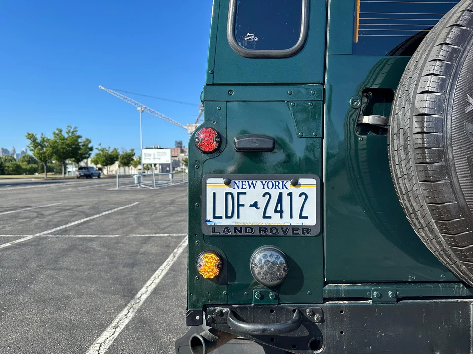 1993 Land Rover Defender 110 - Image 21 of 31