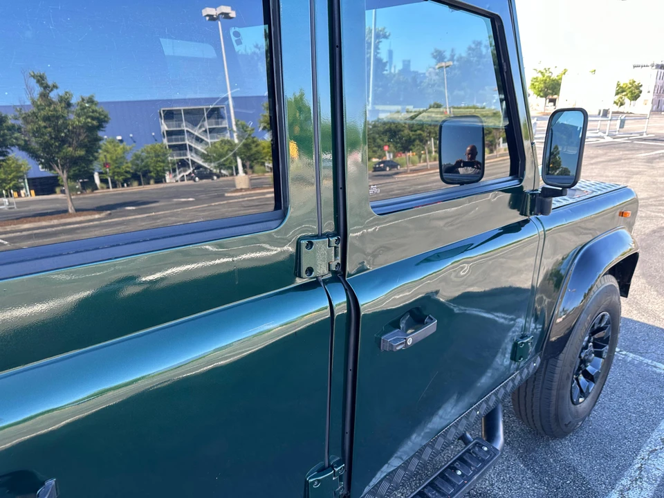 1993 Land Rover Defender 110 - Image 25 of 31