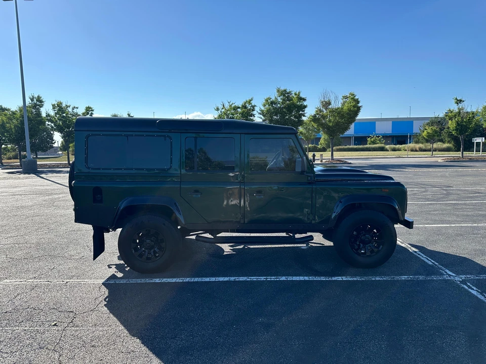 1993 Land Rover Defender 110 - Image 9 of 31