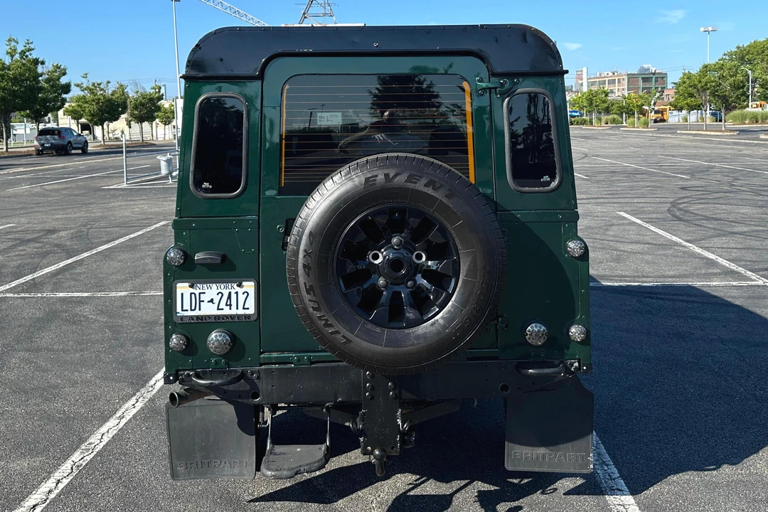 1993 Land Rover Defender 110 - Image 5 of 31