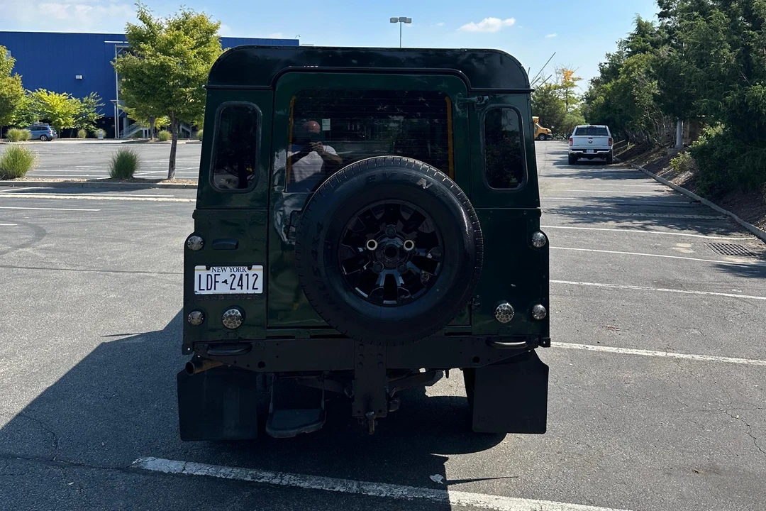 1993 Land Rover Defender 110 - Image 7 of 31