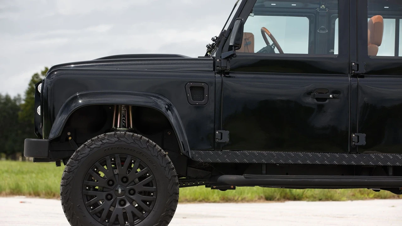 1993 Land Rover Defender 110 - Image 27 of 31